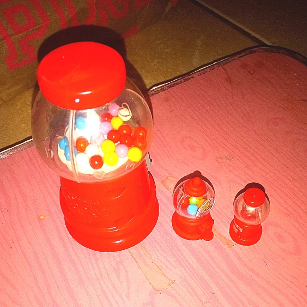 Set of 3 mini bubble gum machines